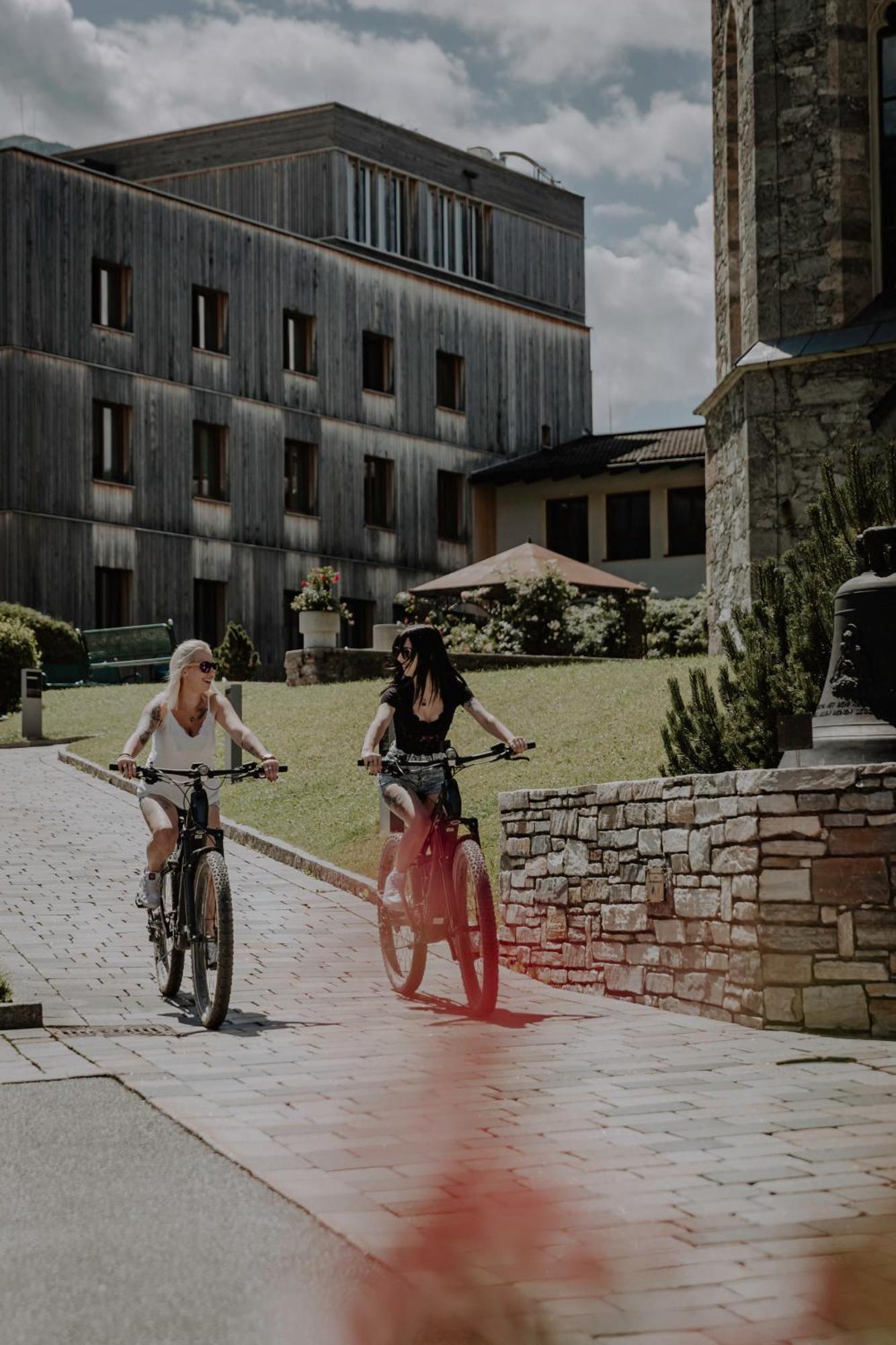 Sporthotel Kitz บรุค อันแดร์ โกรสส์กลอคเนอร์ชตราสเซอ ภายนอก รูปภาพ
